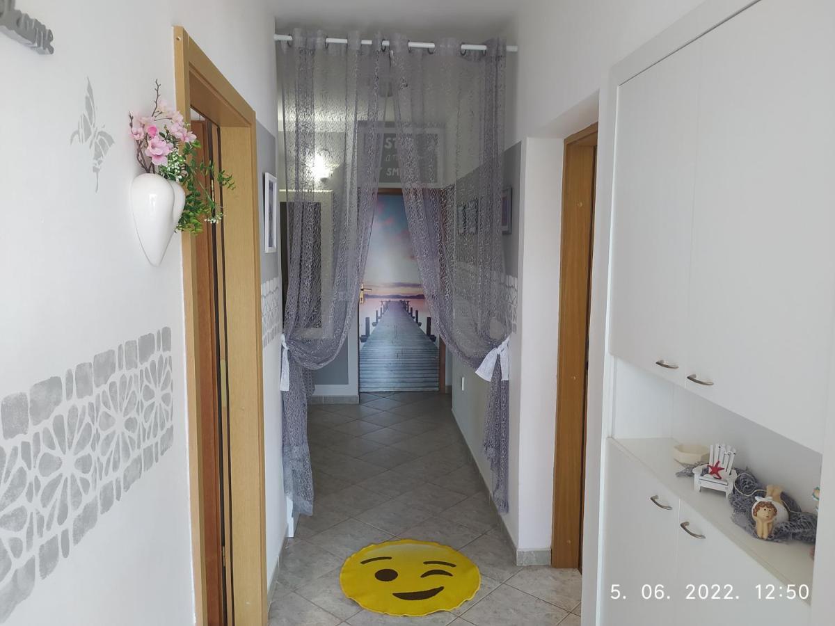 Apartment Sara Novi Vinodolski Luaran gambar