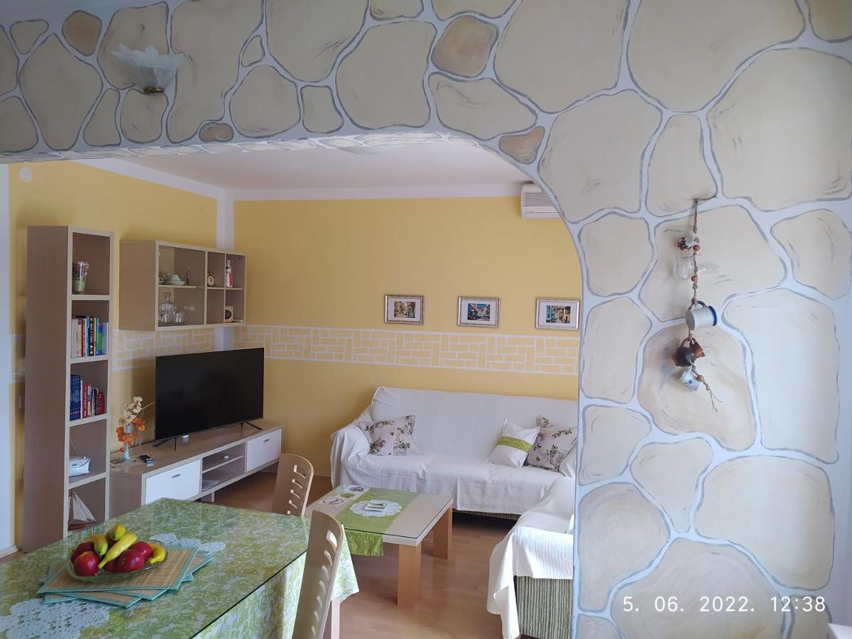 Apartment Sara Novi Vinodolski Luaran gambar