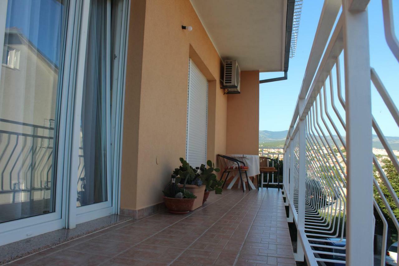 Apartment Sara Novi Vinodolski Luaran gambar